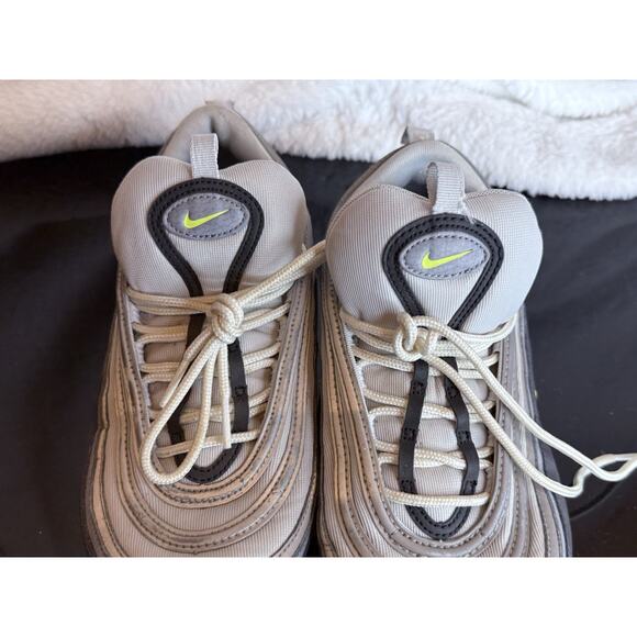 Size 11 - Nike Air Max 97 Neon W - Picture 5 of 11